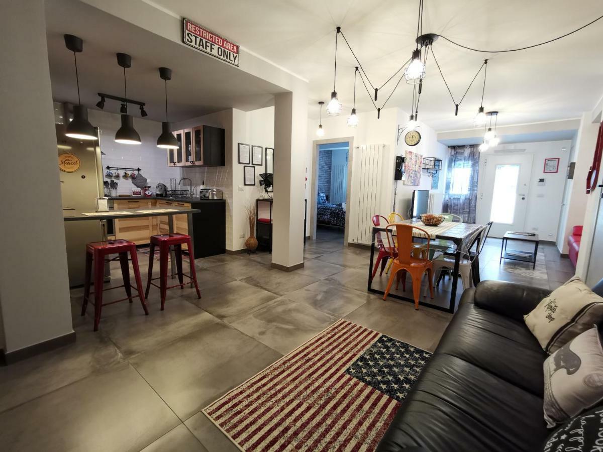 The Black Dog House 발렌자노 외부 사진